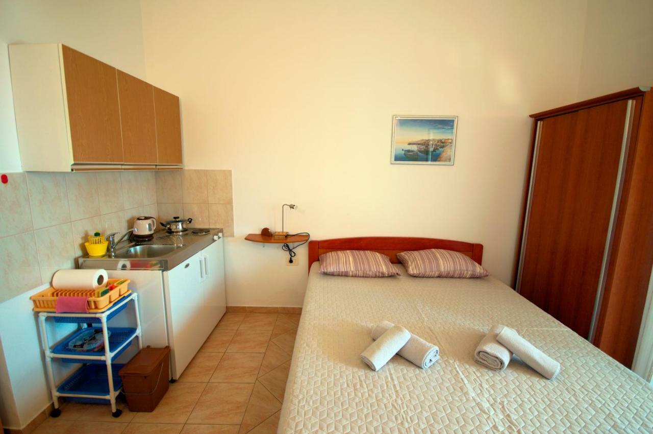 Studio Apartman Stara Baška 외부 사진